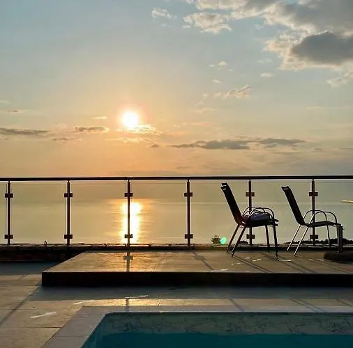 Apartment Melikiron Luxury