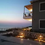 Melikiron Luxury
