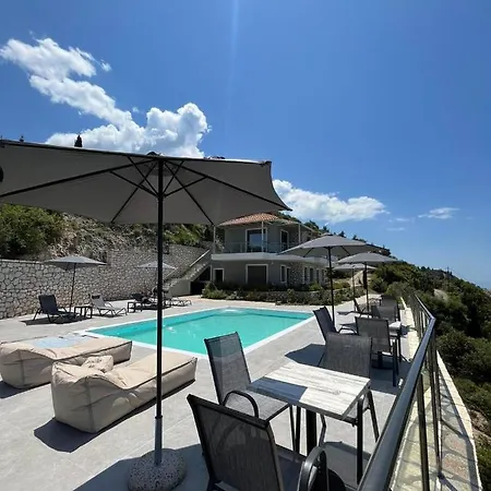 아파트 Melikiron Luxury Áyios Nikítas